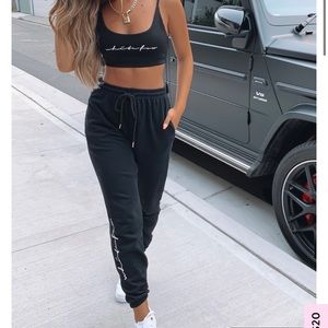 White Fox boutique black joggers size xs